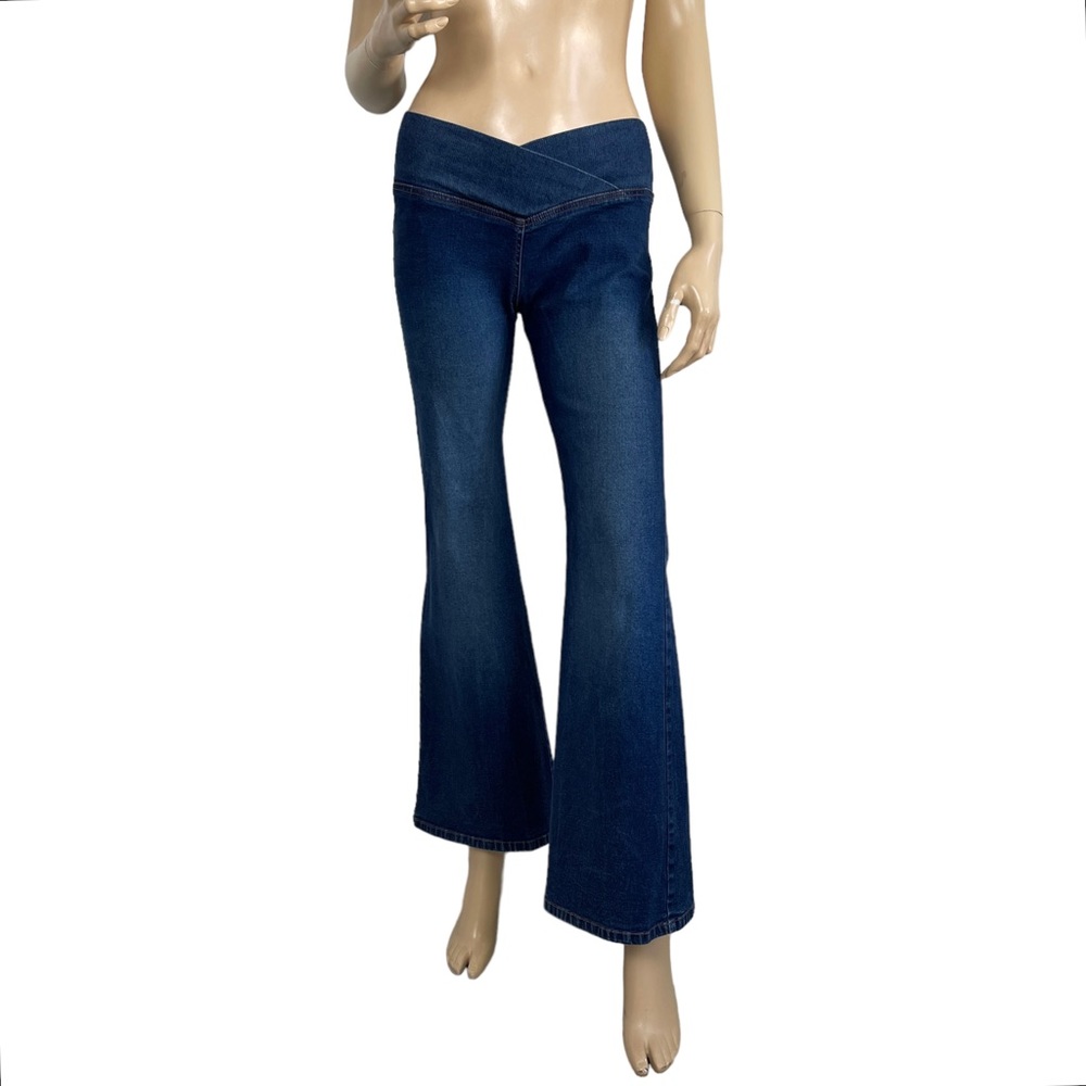 Tractor Women's Bell Bottom Pull-on Denim Jeans Juniors 7